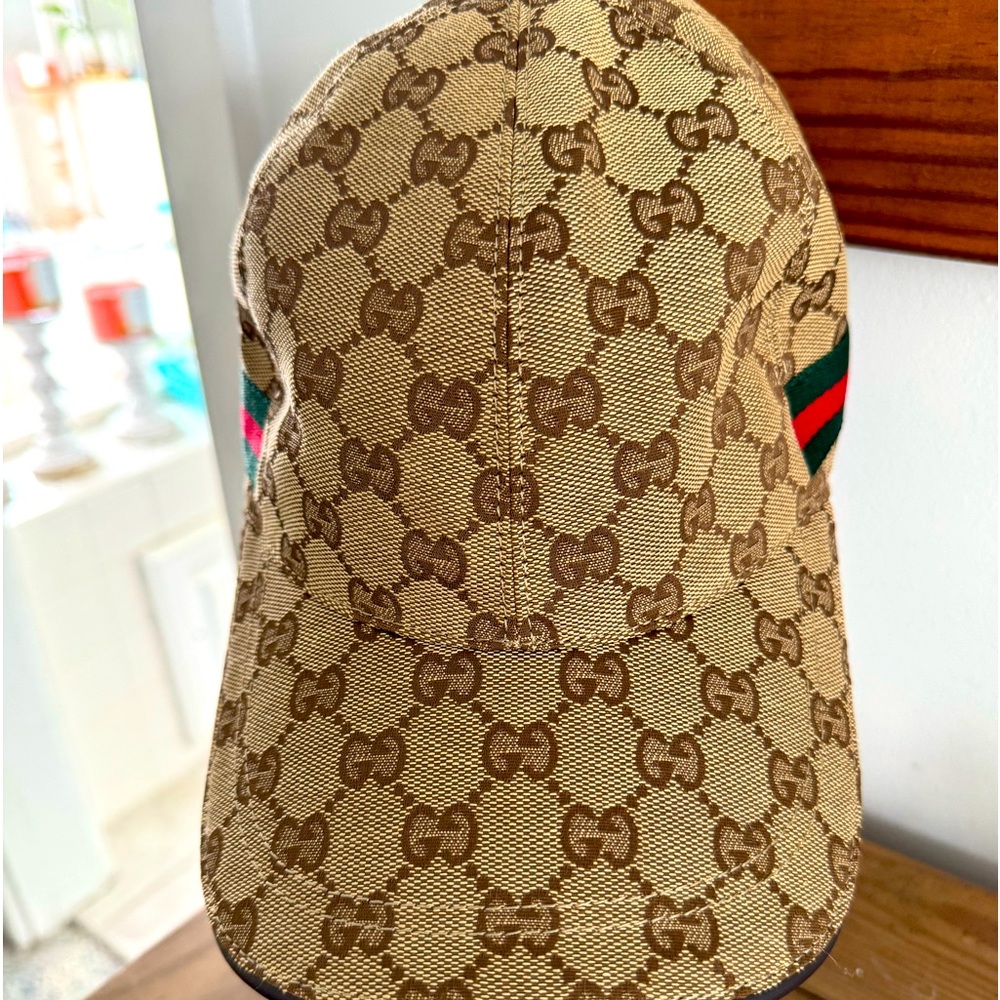 GUCCI BASEBALL HAT